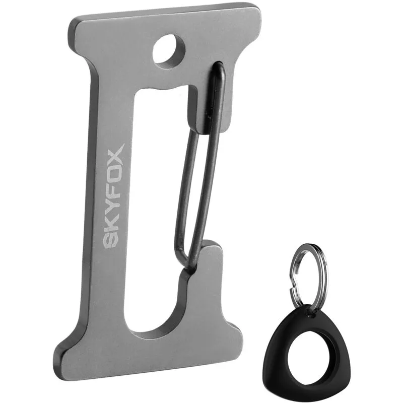 Llavero con letras iniciales AZ con funda AirTag